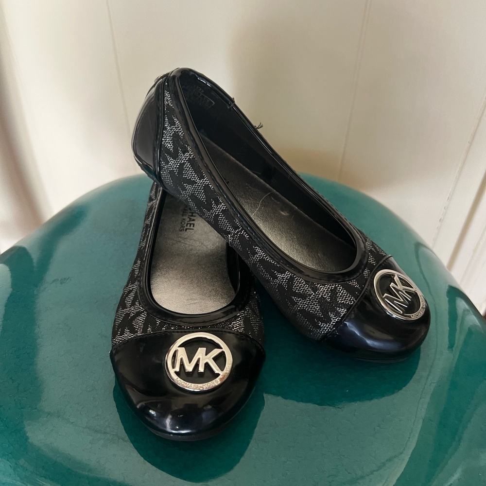 Michael Kors Black Dress Shoes with Signature Logo